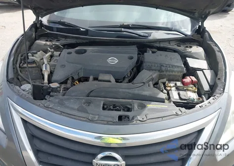 2015 Nissan Altima 2.5 S z USA, uszkodzony, nr VIN 1N4AL3AP8FN876874